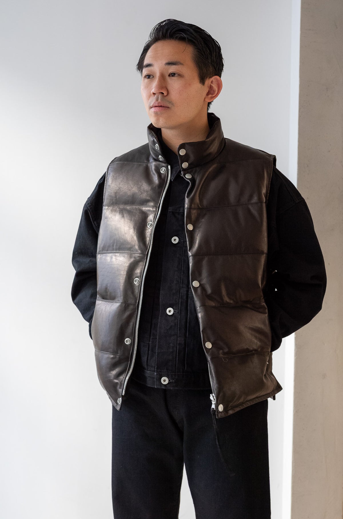 Horsehide Down Insulator Vest 〈NOIR〉
