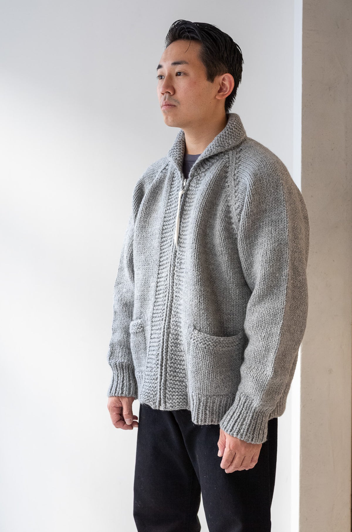 Quiet Season Hand-Knit Zip Jacket 〈L/GRAY〉