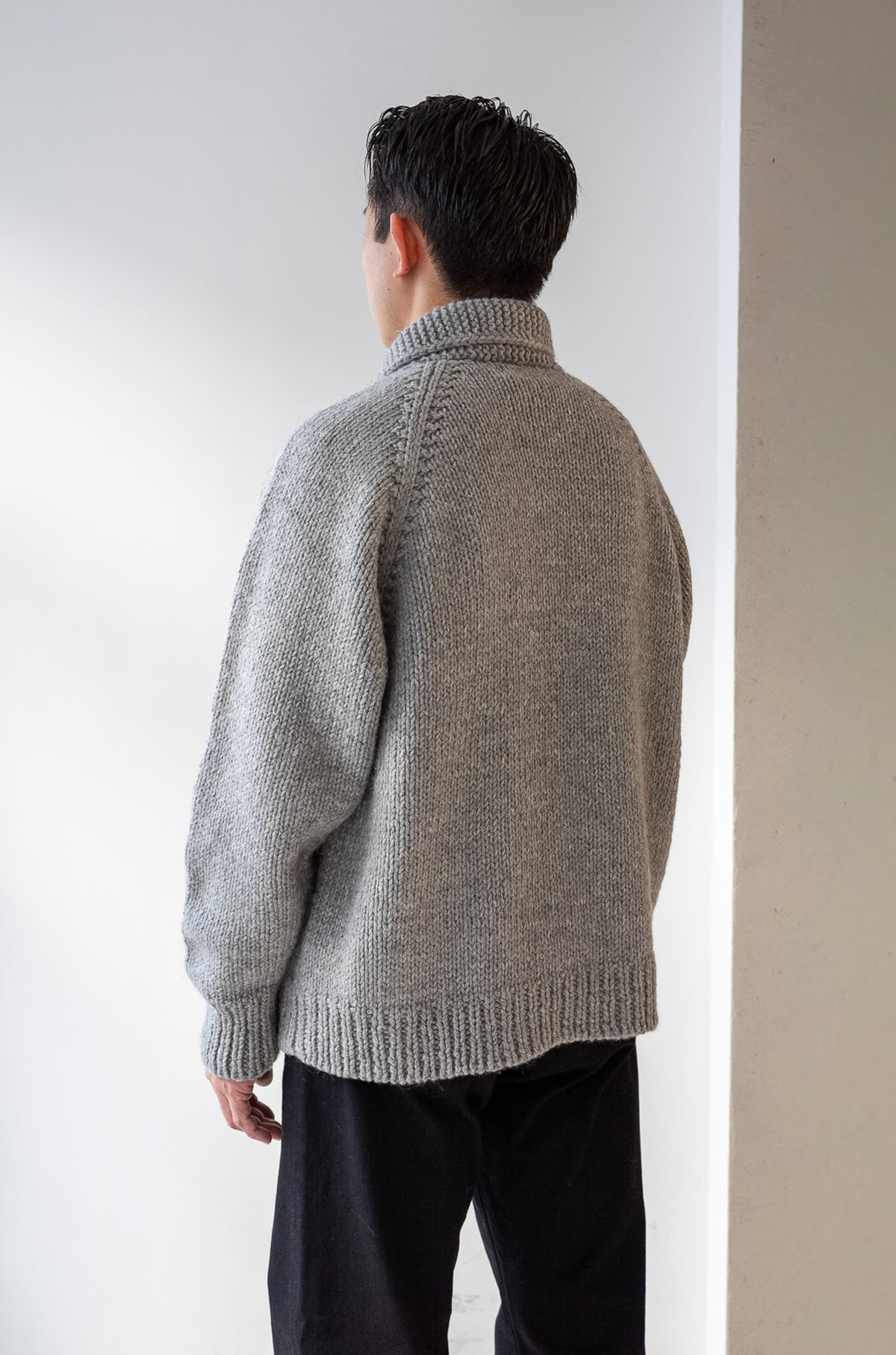 Quiet Season Hand-Knit Zip Jacket 〈L/GRAY〉
