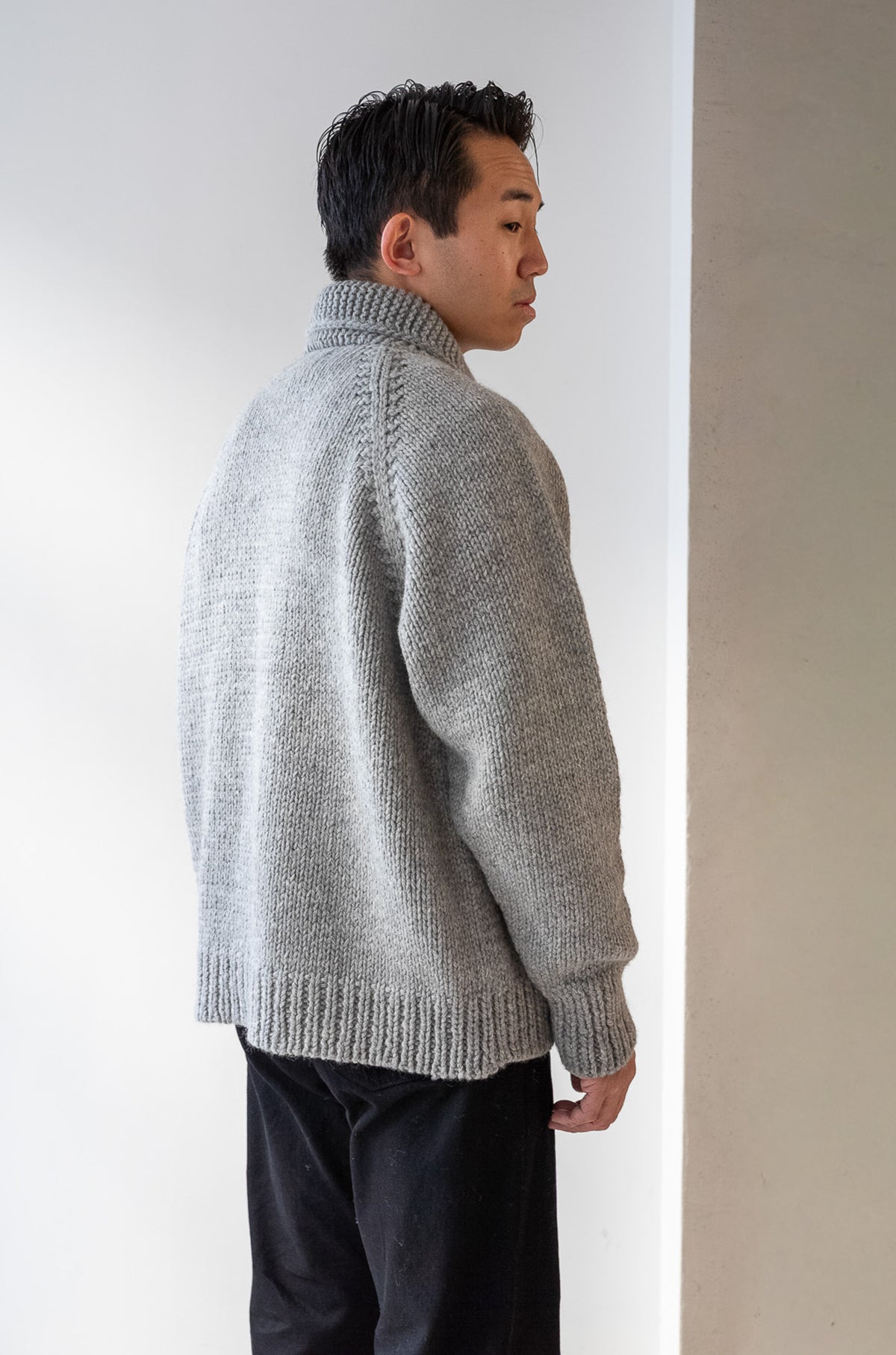 Quiet Season Hand-Knit Zip Jacket 〈L/GRAY〉