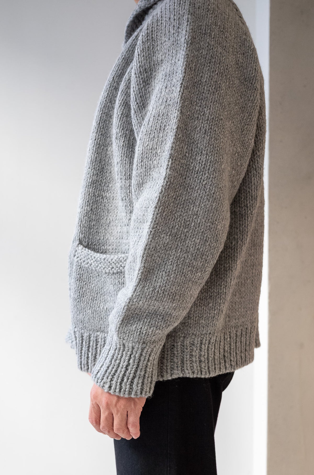 Quiet Season Hand-Knit Zip Jacket 〈L/GRAY〉