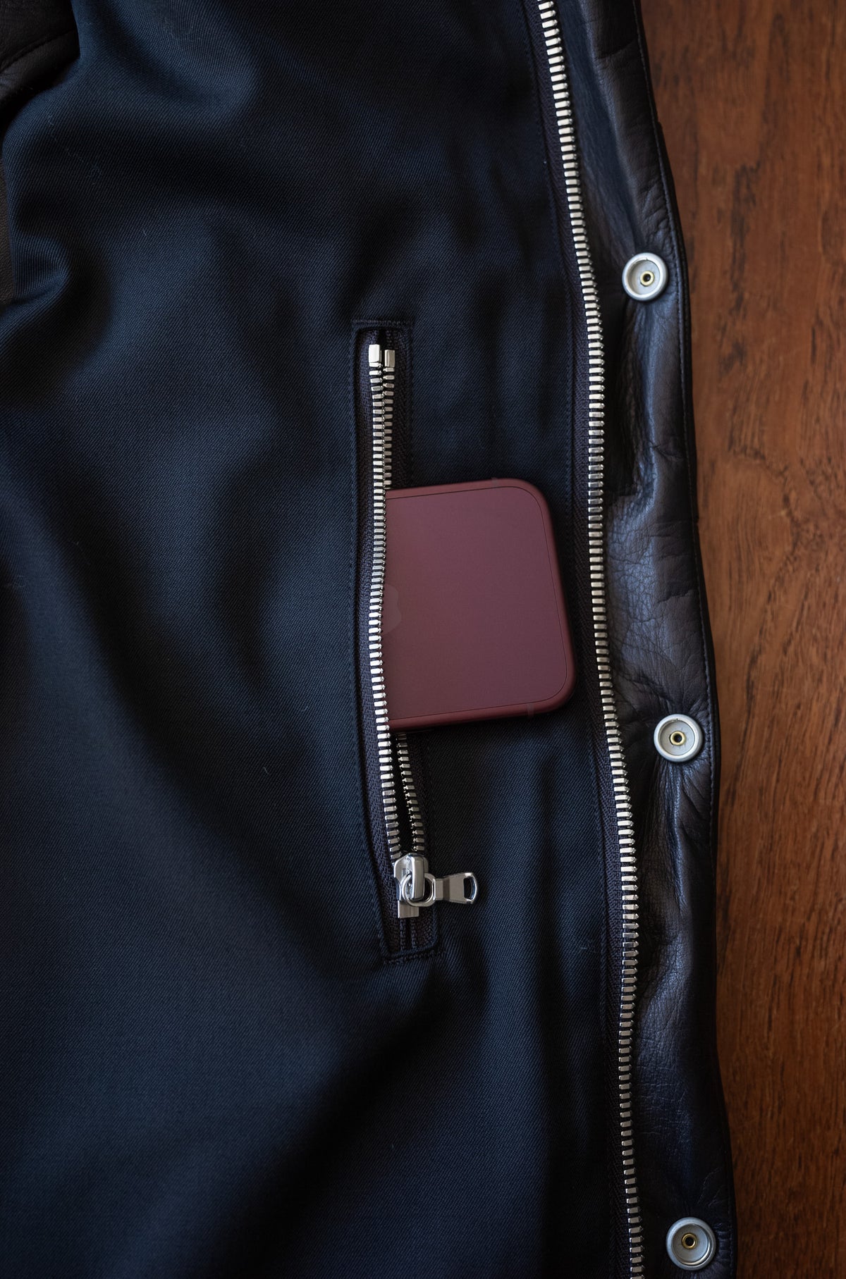 Horsehide Down Insulator Vest 〈NOIR〉
