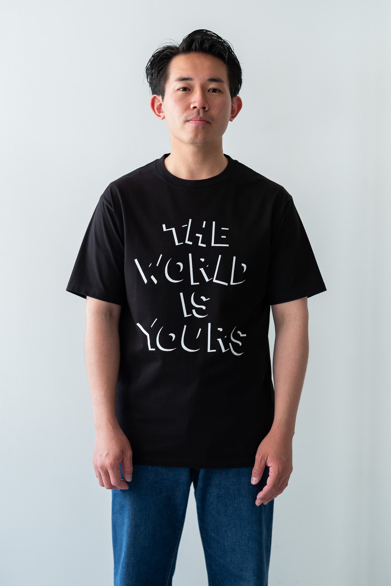 EX) WORLD IS YOURS Tee-Cartoon Letter〔BLACK〕