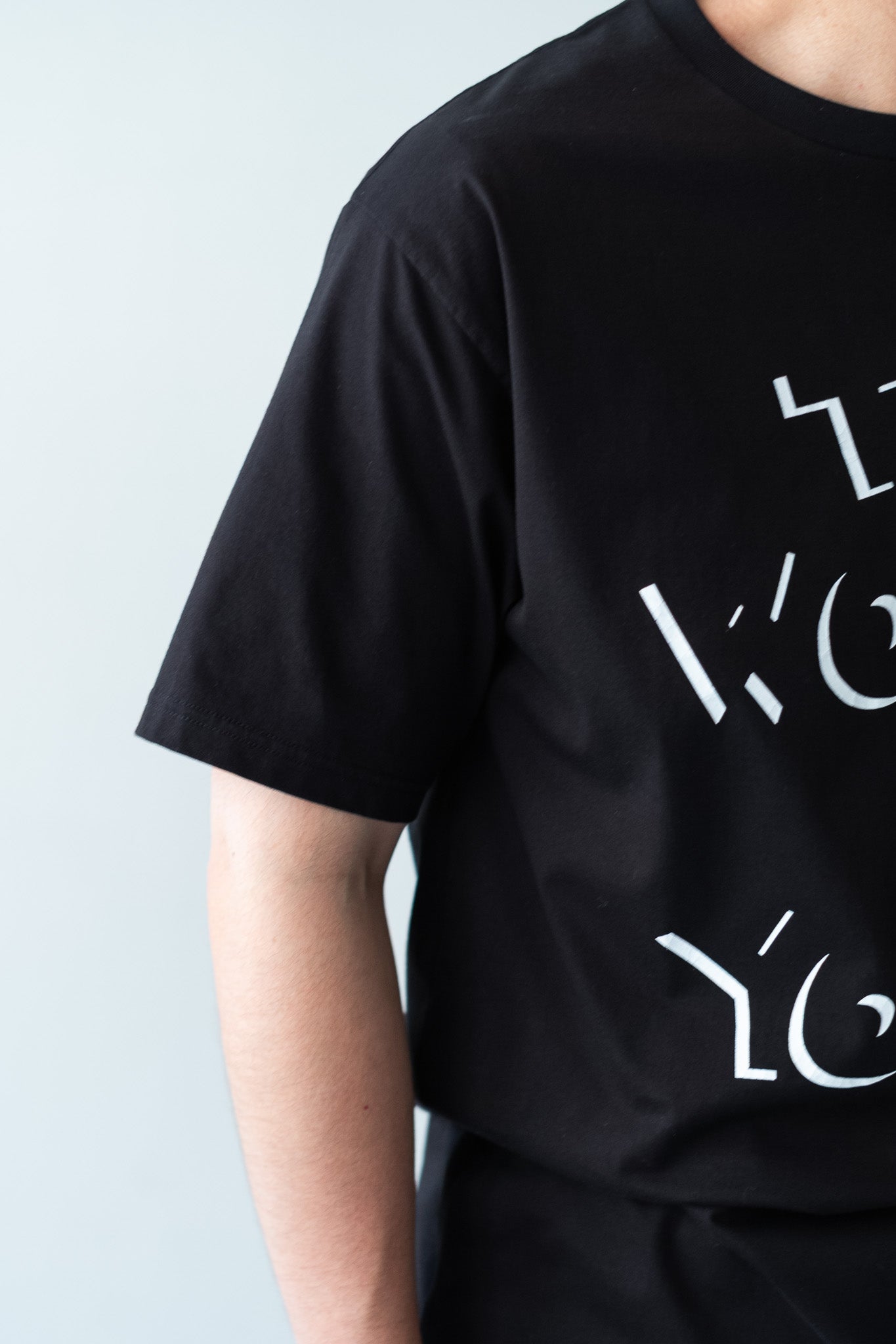 EX) WORLD IS YOURS Tee-Cartoon Letter〔BLACK〕