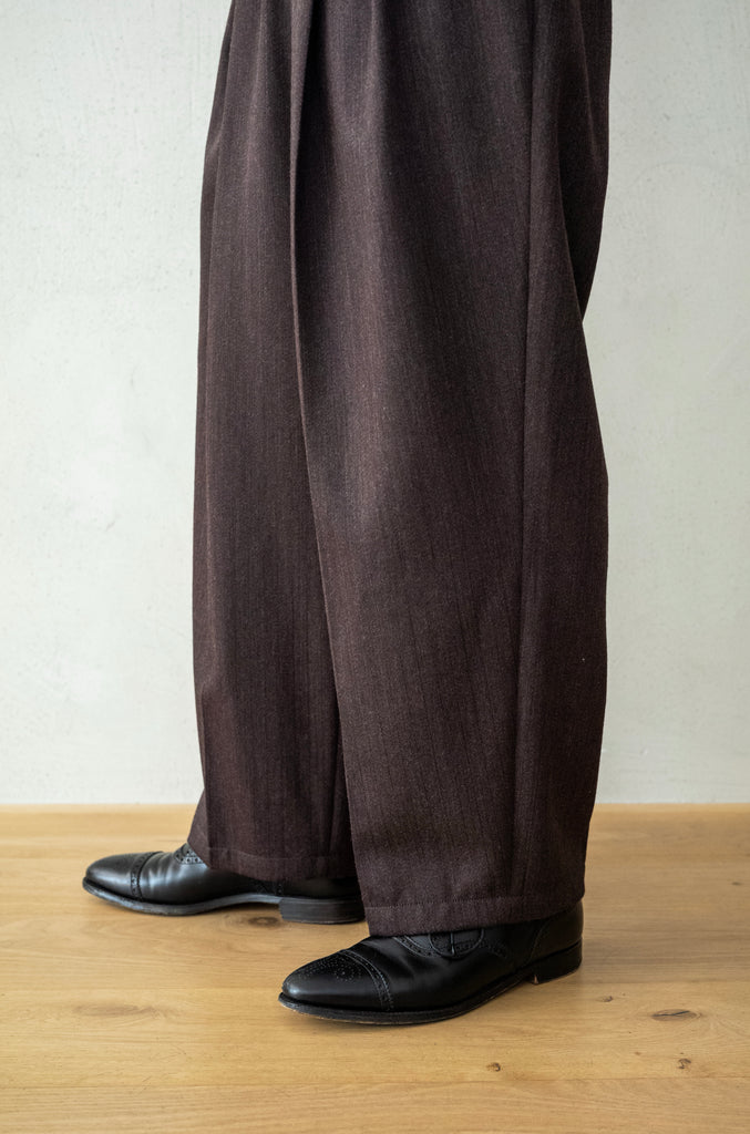 ONE TUCK VENETIAN PANTS