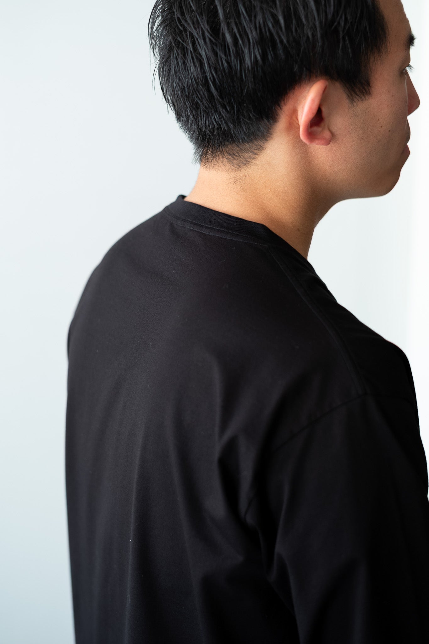 Essential L/S Tee 〔BLACK〕