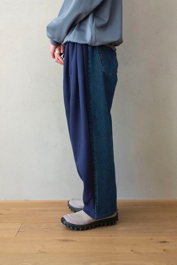 OVERJOGGINGJEANS / BLUE