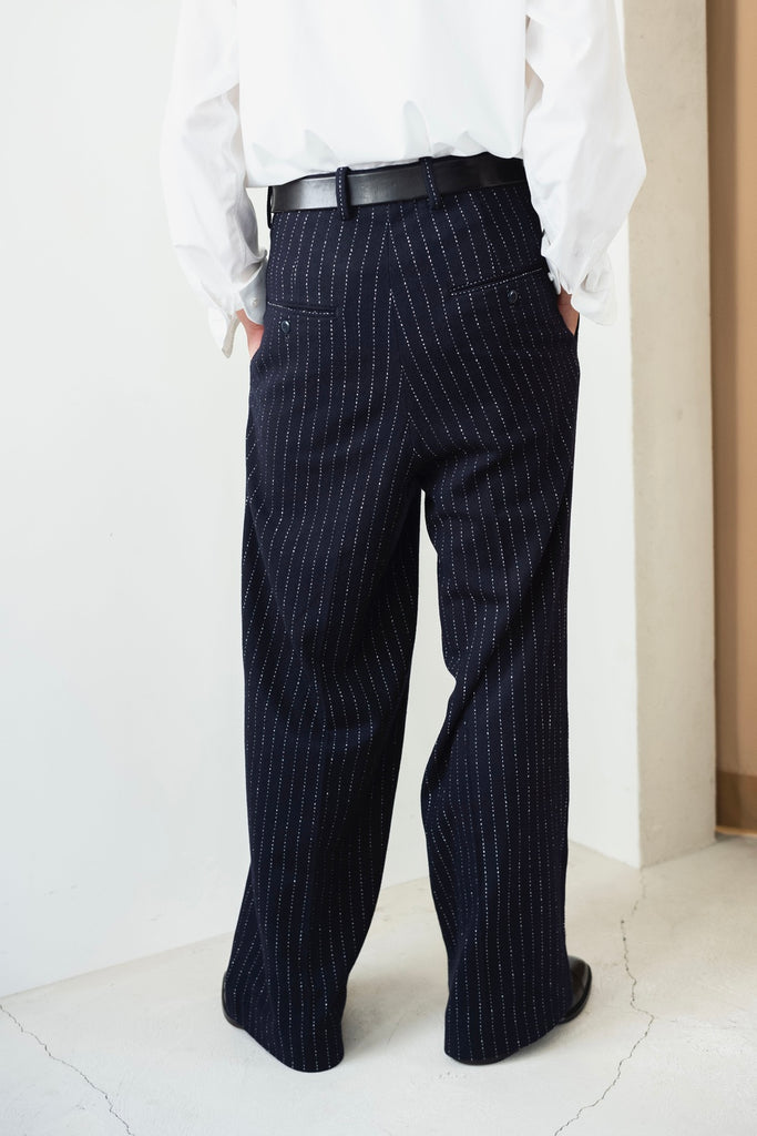 TUCKED BAGGY PANTS 〔NAVY STRIPE〕