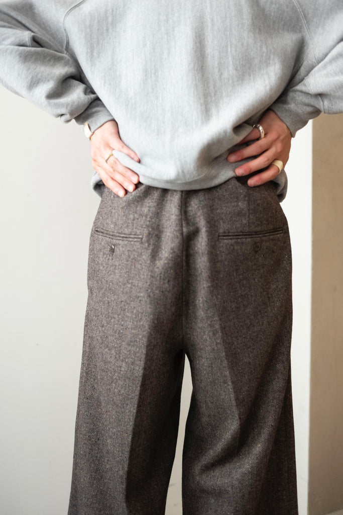 TUCKED BAGGY PANTS 〔HERRINGBONE〕