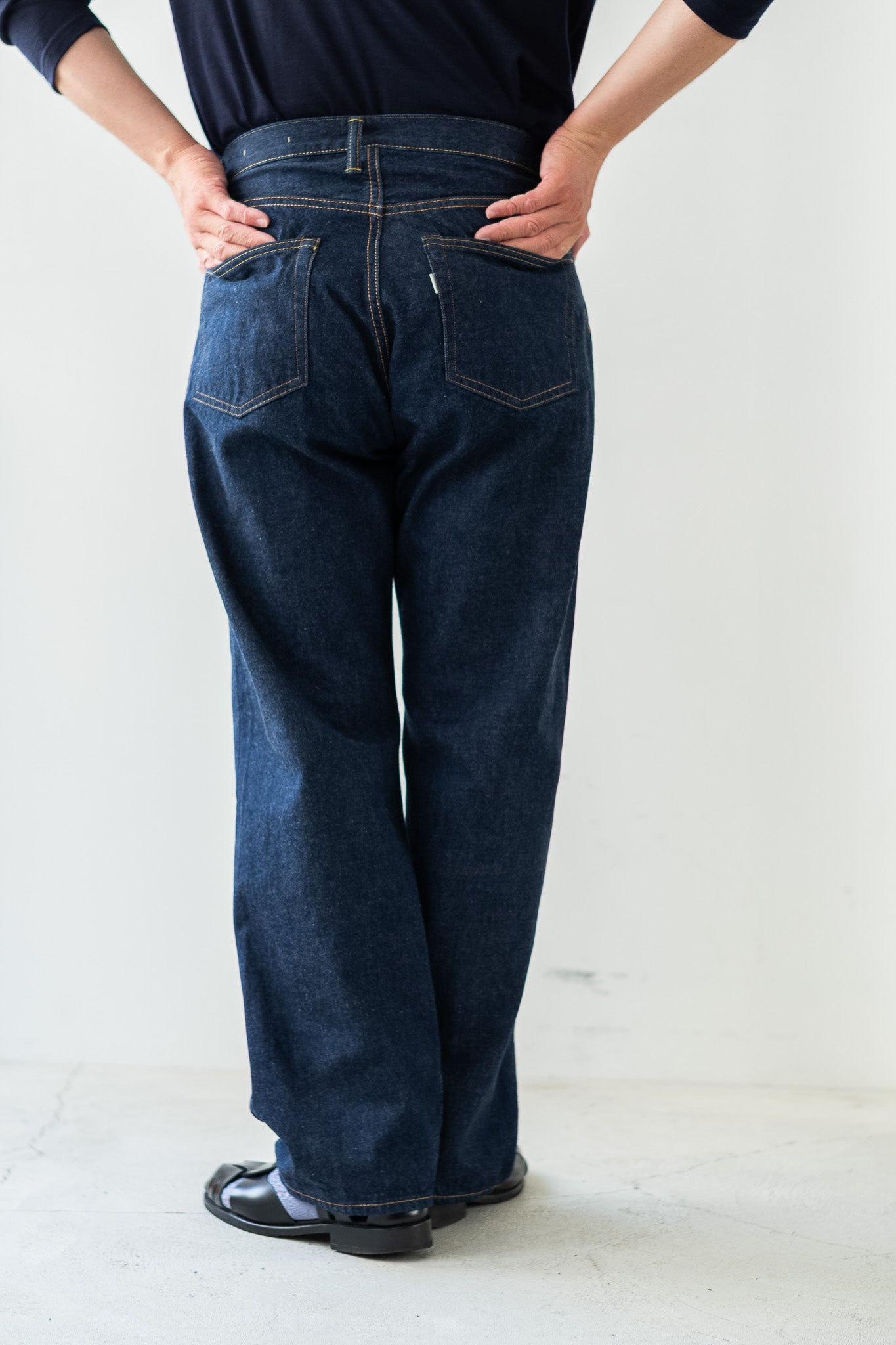 Denim Straight Trousers 〔INDIGO〕