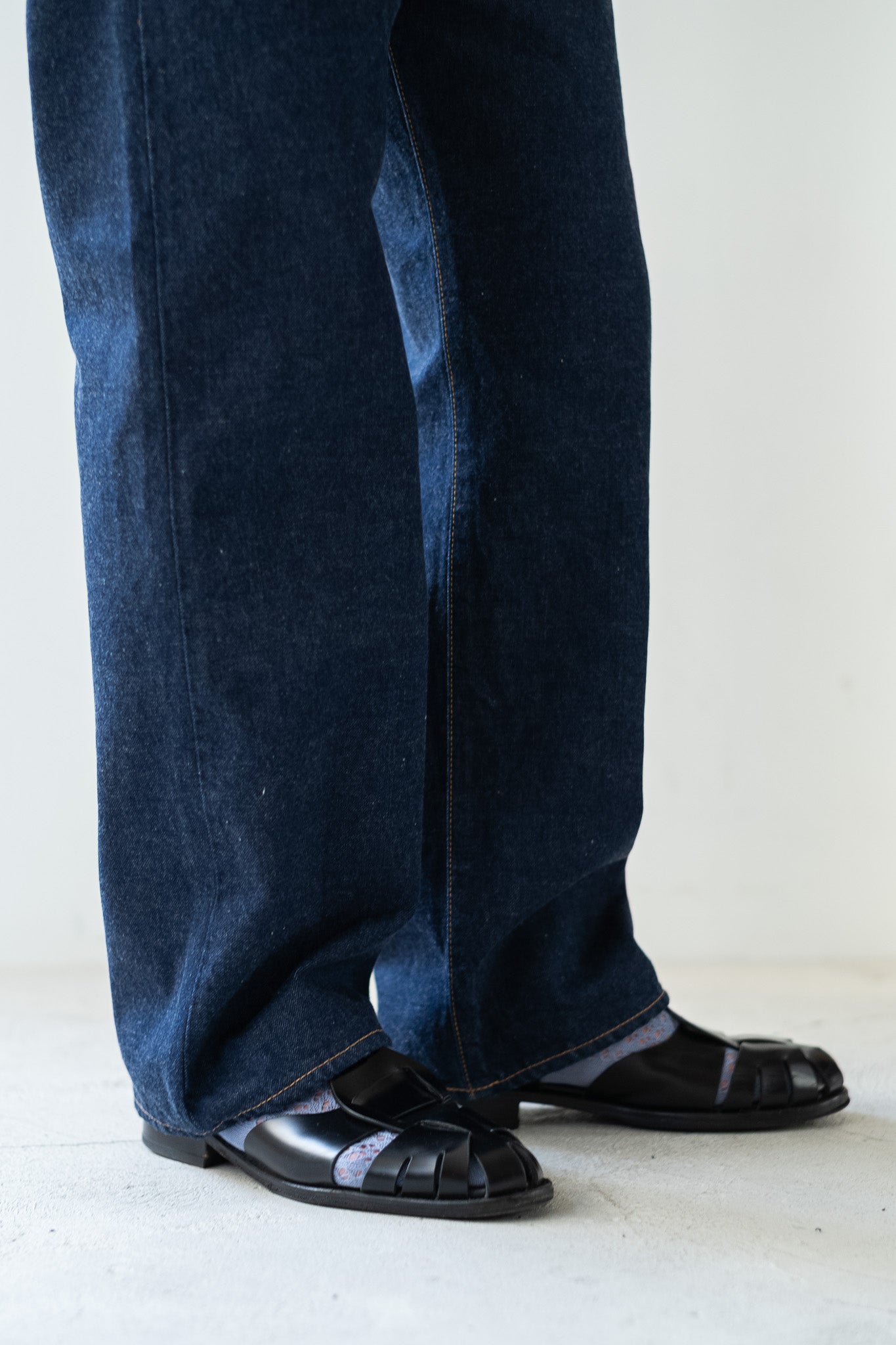 Denim Straight Trousers 〔INDIGO〕