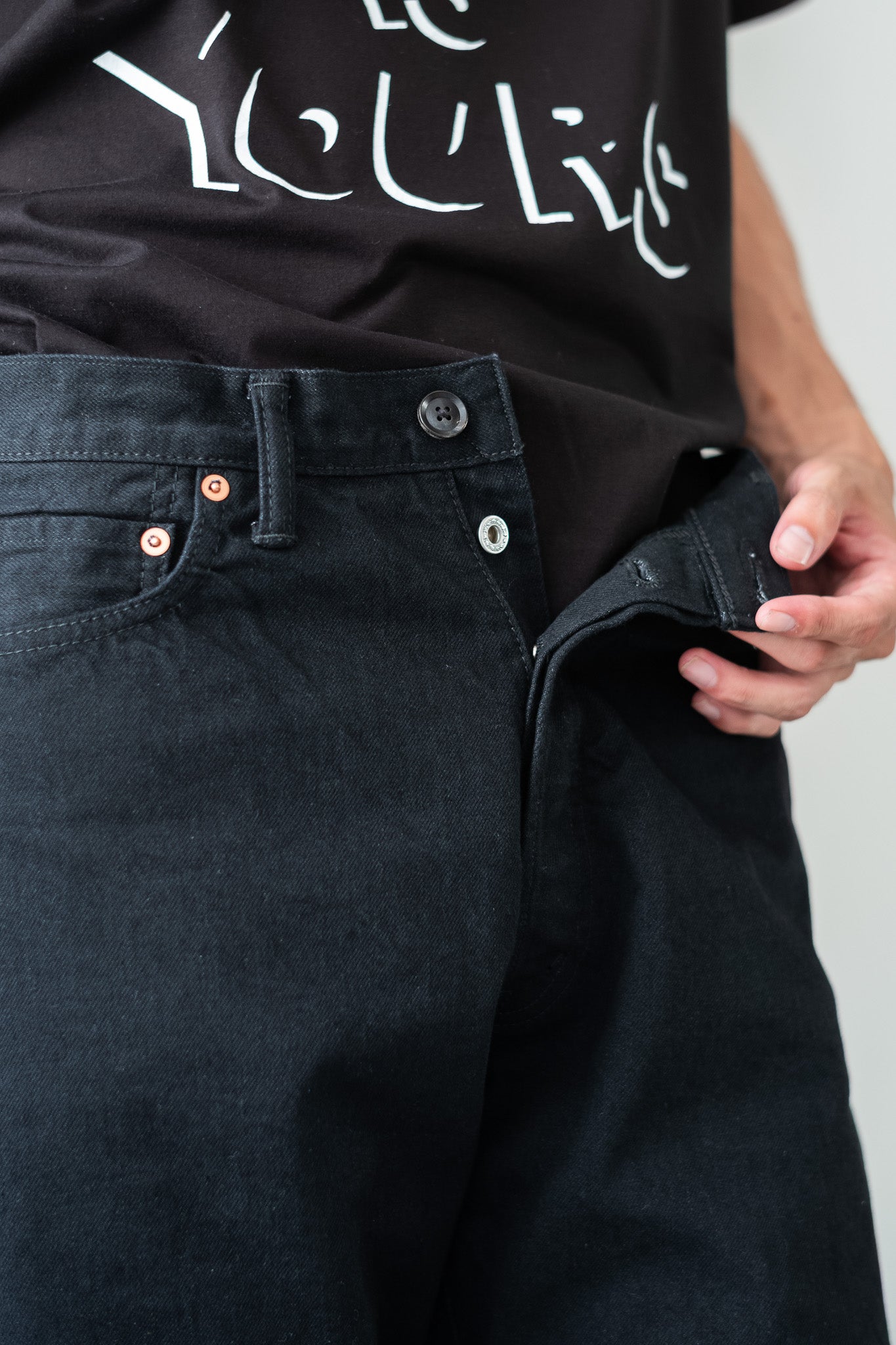 Denim Straight Trousers 〔BLACK〕