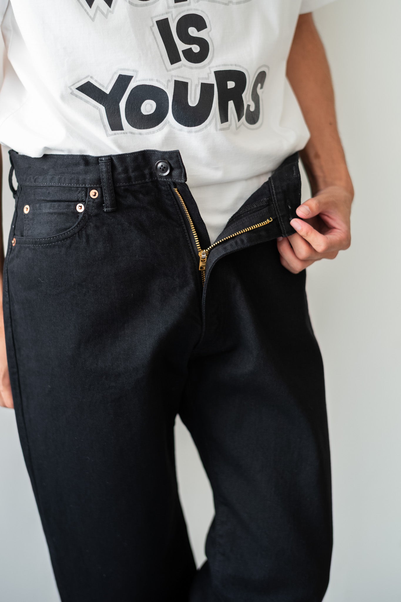 Denim Flare Trousers〔BLACK〕