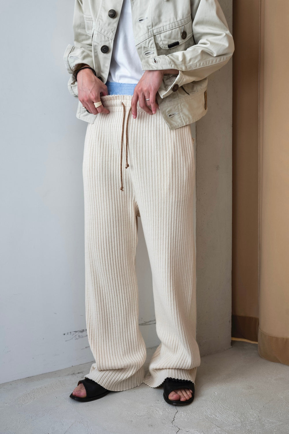 PHEENY/RANDOM RIB FLARED PANTS(IVORY)