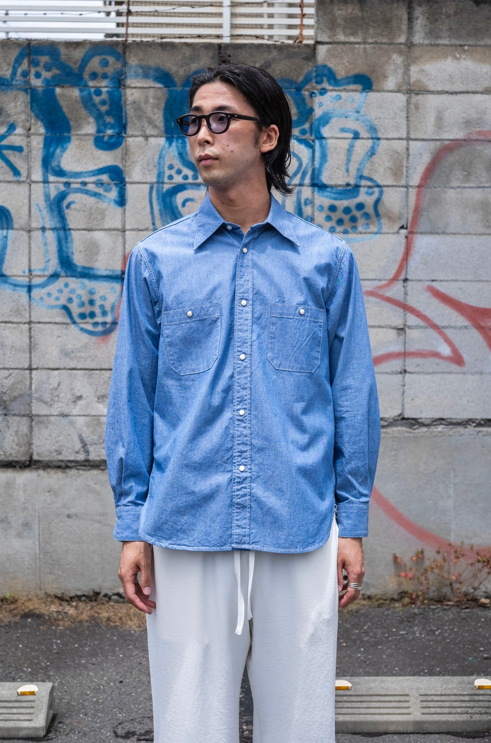 cantate  カンタータ24ss  シャンブレーシャツ 今までで一番着たシャンブレーシャツ。 | cliché