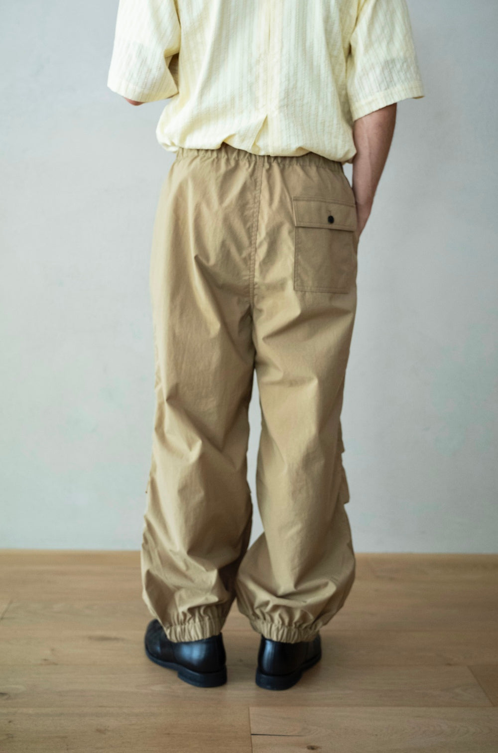 パンツ ATON shrink nylon oversized baker pants ATON shrink nylon oversized baker pants