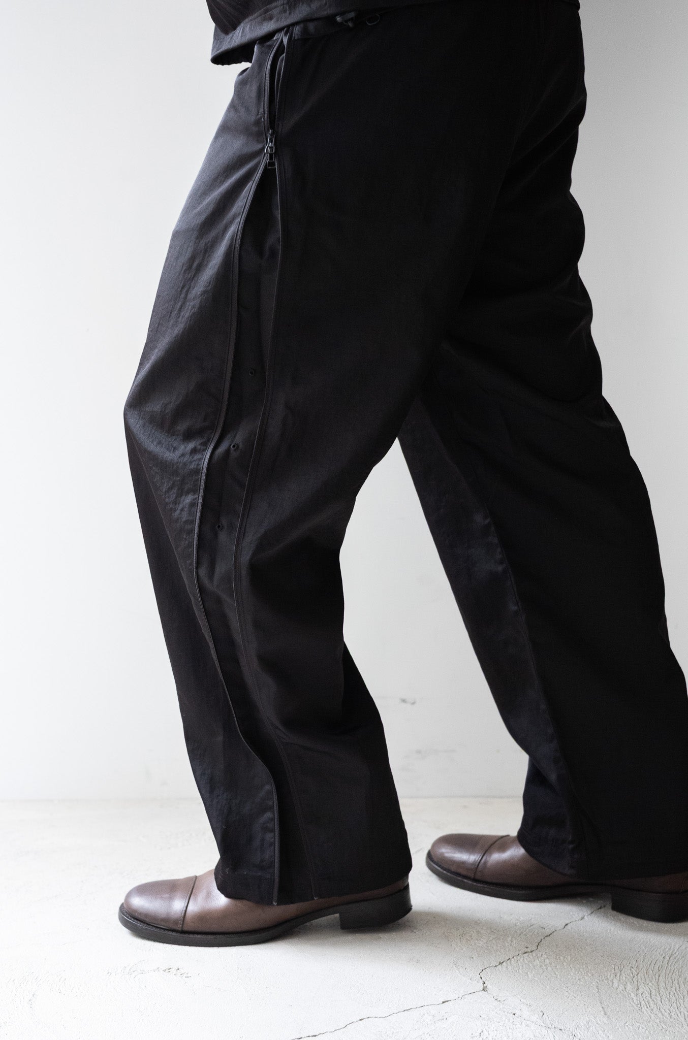 Ventilatied Nylon Pants | cliché