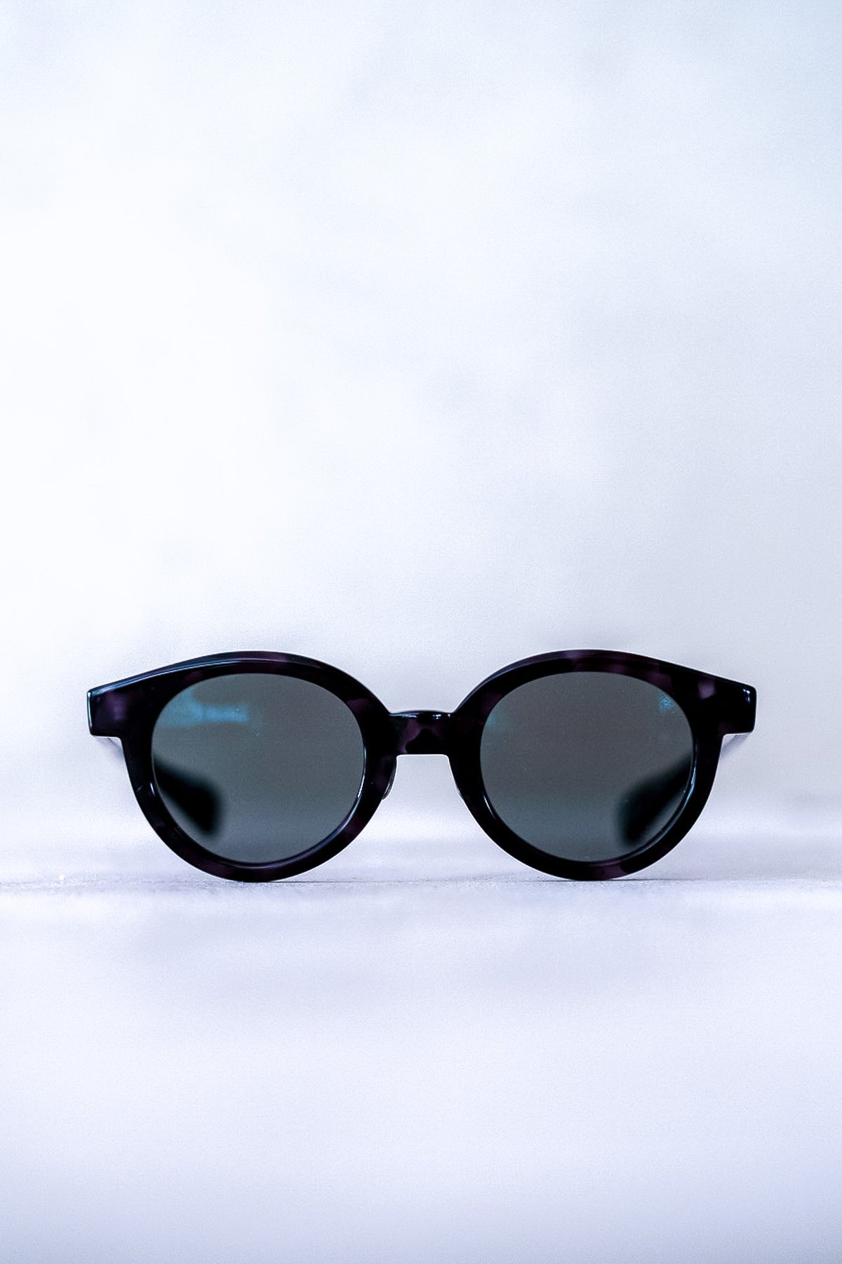 374 〈BLACK-BLK〉