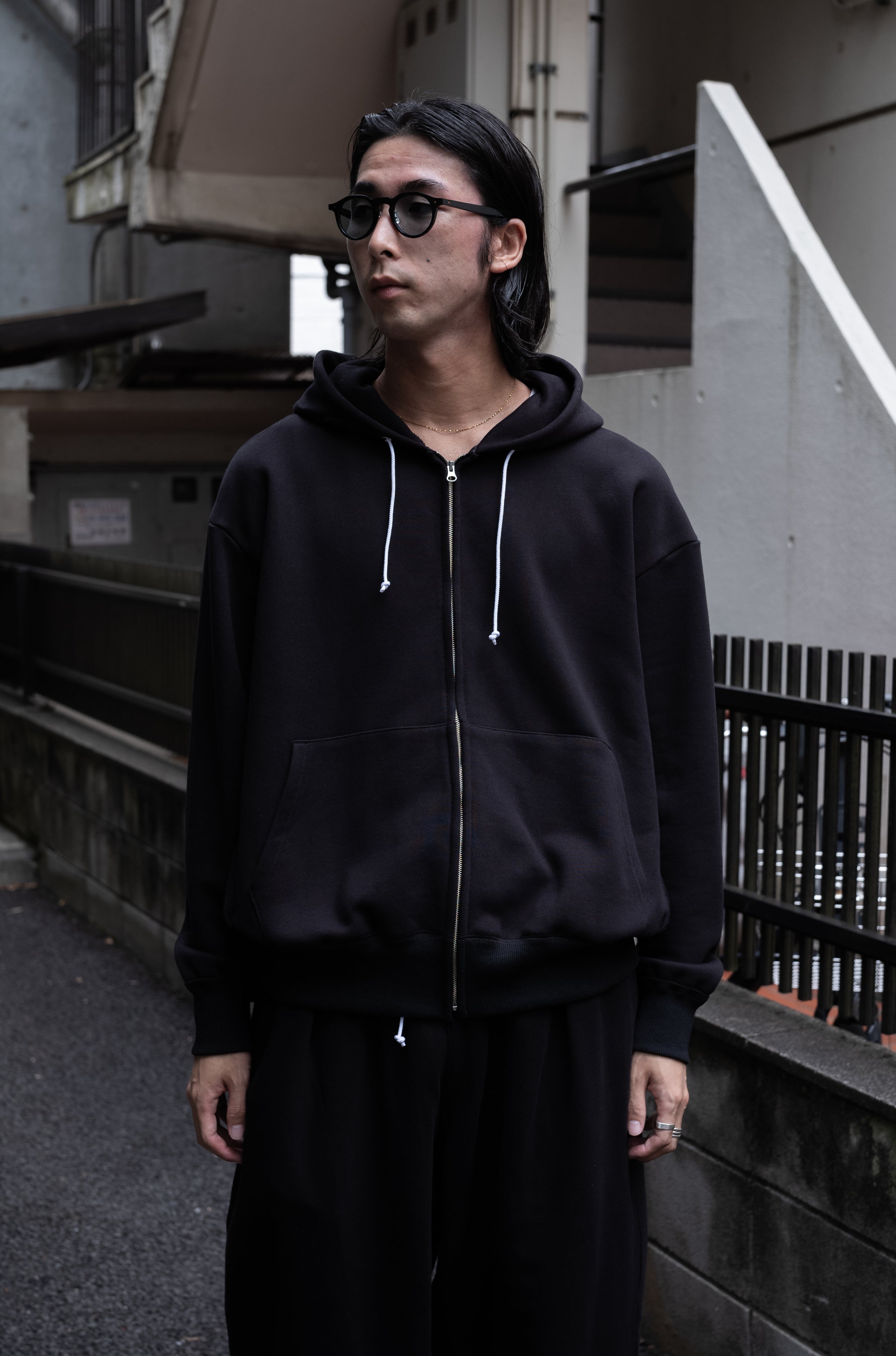 _173 ZIP HOODIE | cliché