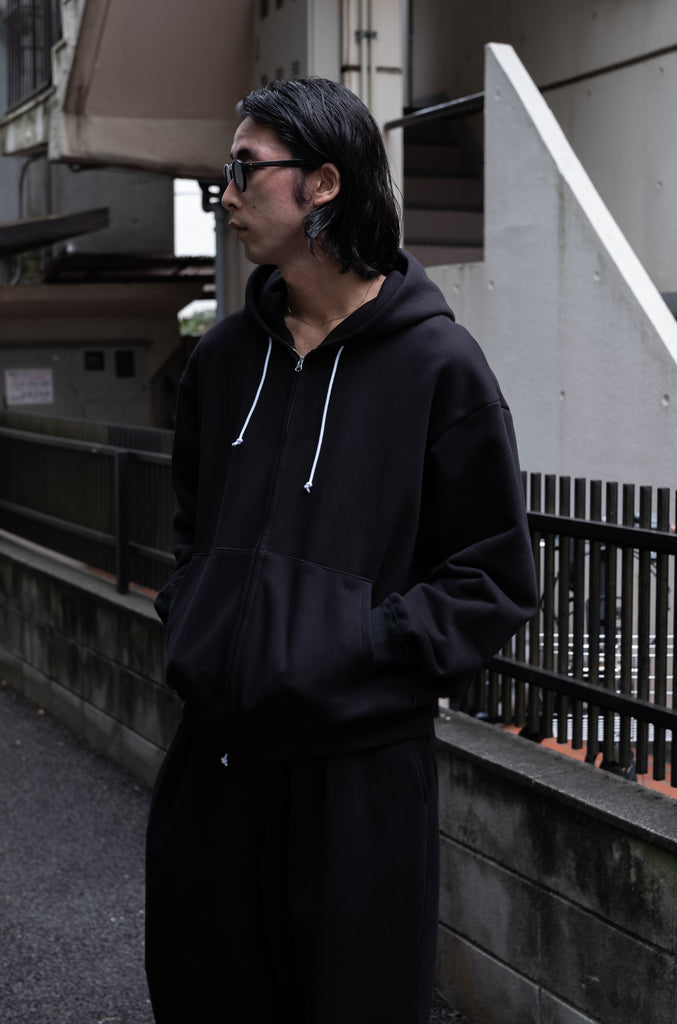_173 ZIP HOODIE