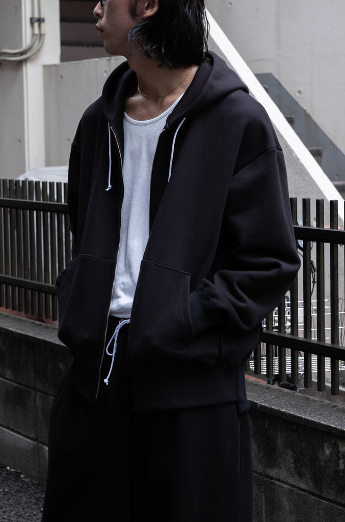 _173 ZIP HOODIE