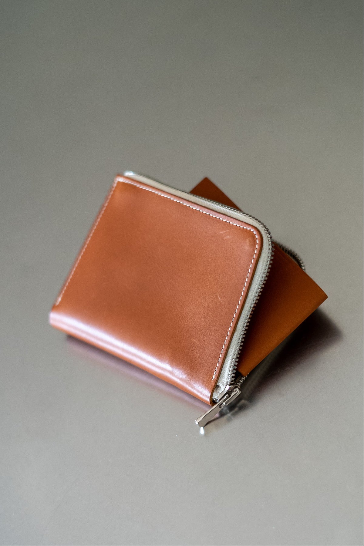 L-Shaped Wallet 〈FAUVE〉