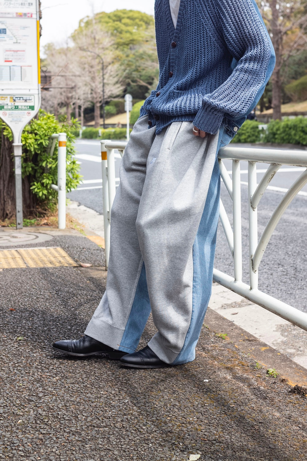 【関税込み】Bless グレー＆ブルー N68 Overjogging ジーンズ BLESS - 【残り一点】Over Jogging Jeans(L) | ACRMTSM ONLINE STORE