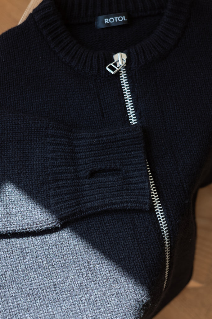 WOOL CASHMERE ZIP KNIT SWEATER