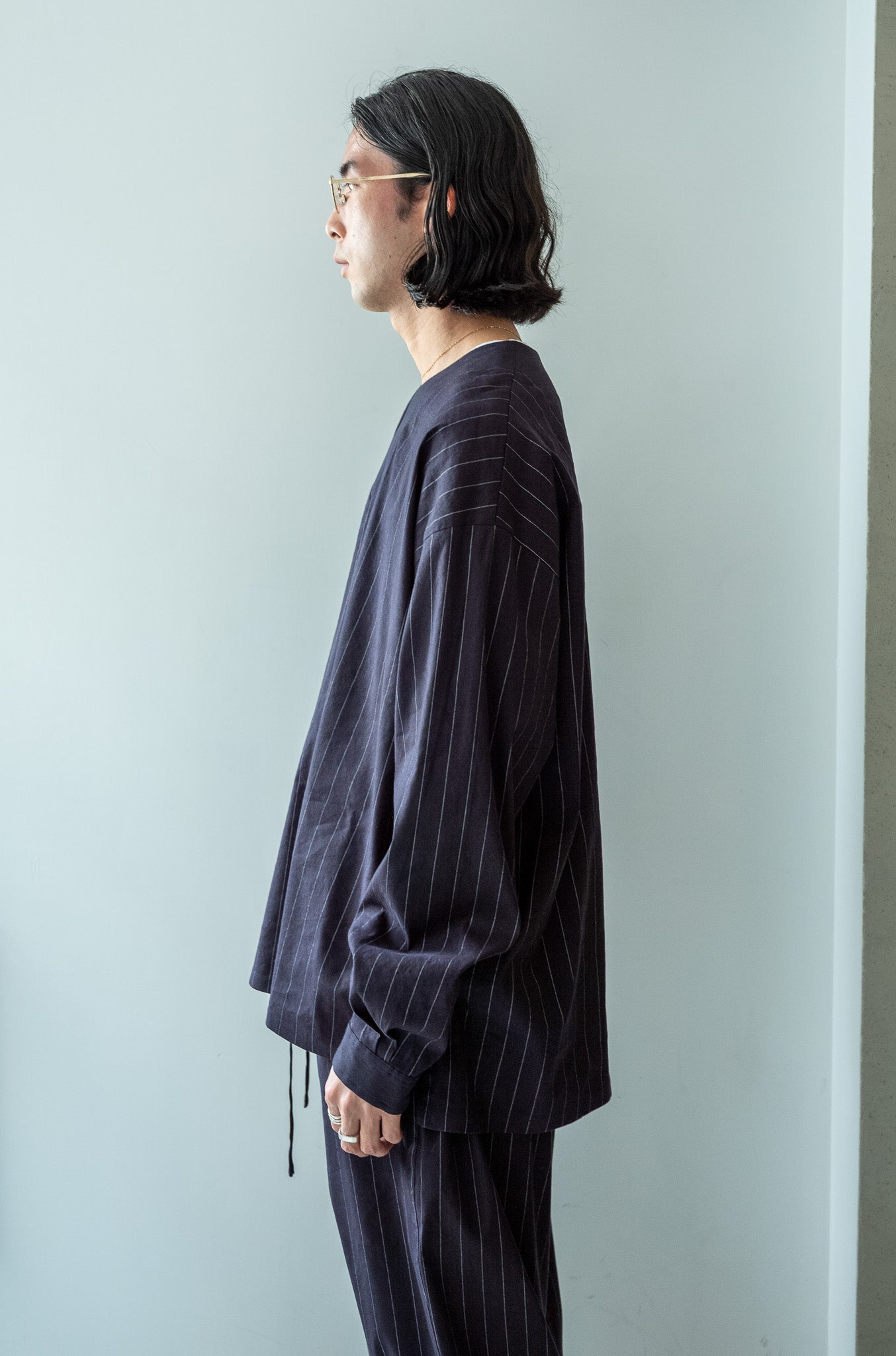 _252 LI/VIS V-NECK OVER SHIRT | cliché