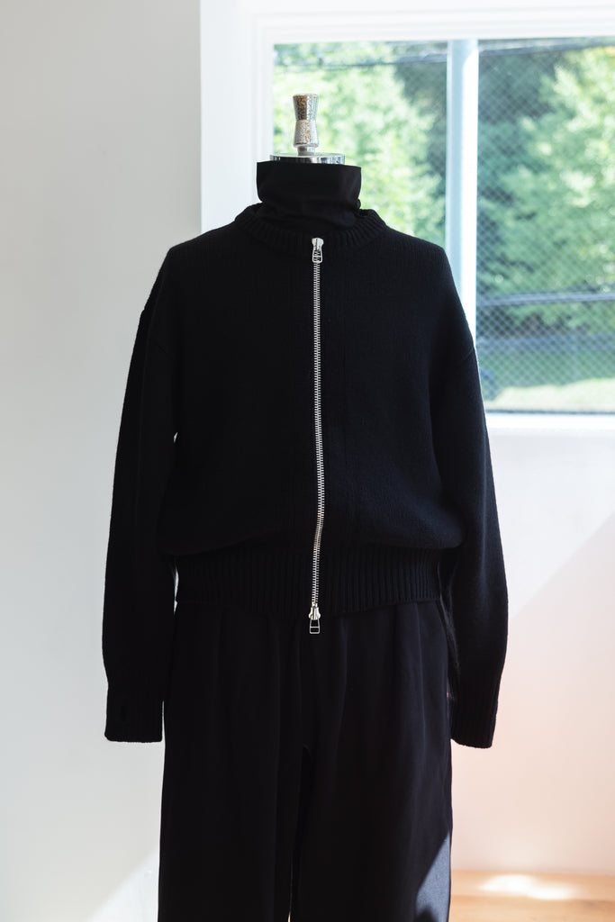 WOOL CASHMERE ZIP KNIT SWEATER