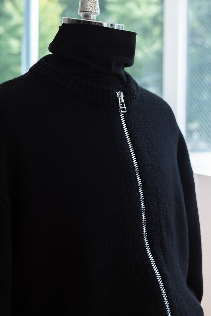 WOOL CASHMERE ZIP KNIT SWEATER