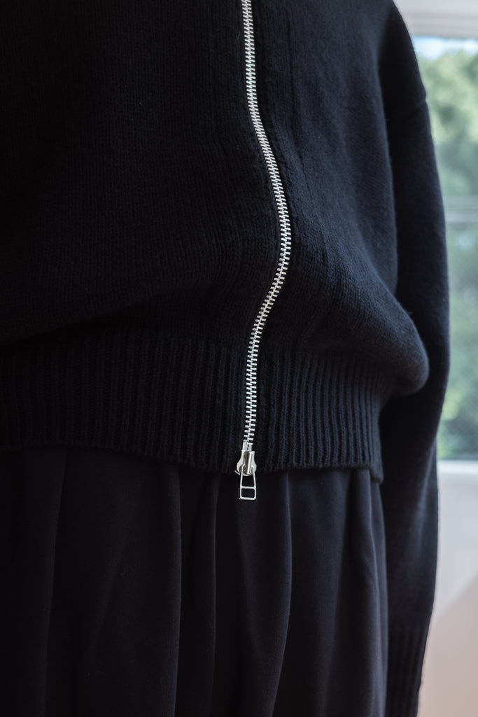 WOOL CASHMERE ZIP KNIT SWEATER