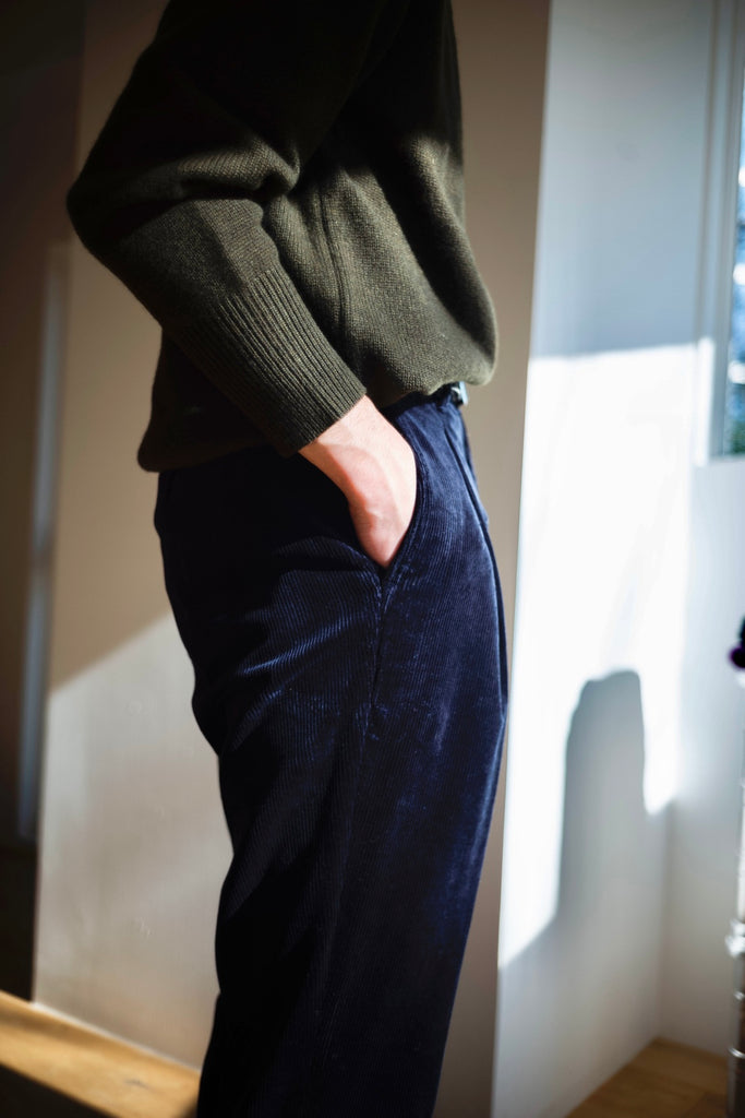 Corduroy One-tuck Trousers