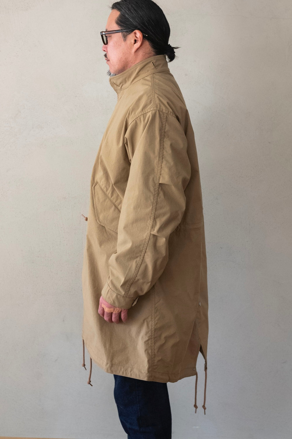 Shrunken Nylon Fish-Tail Coat | cliché