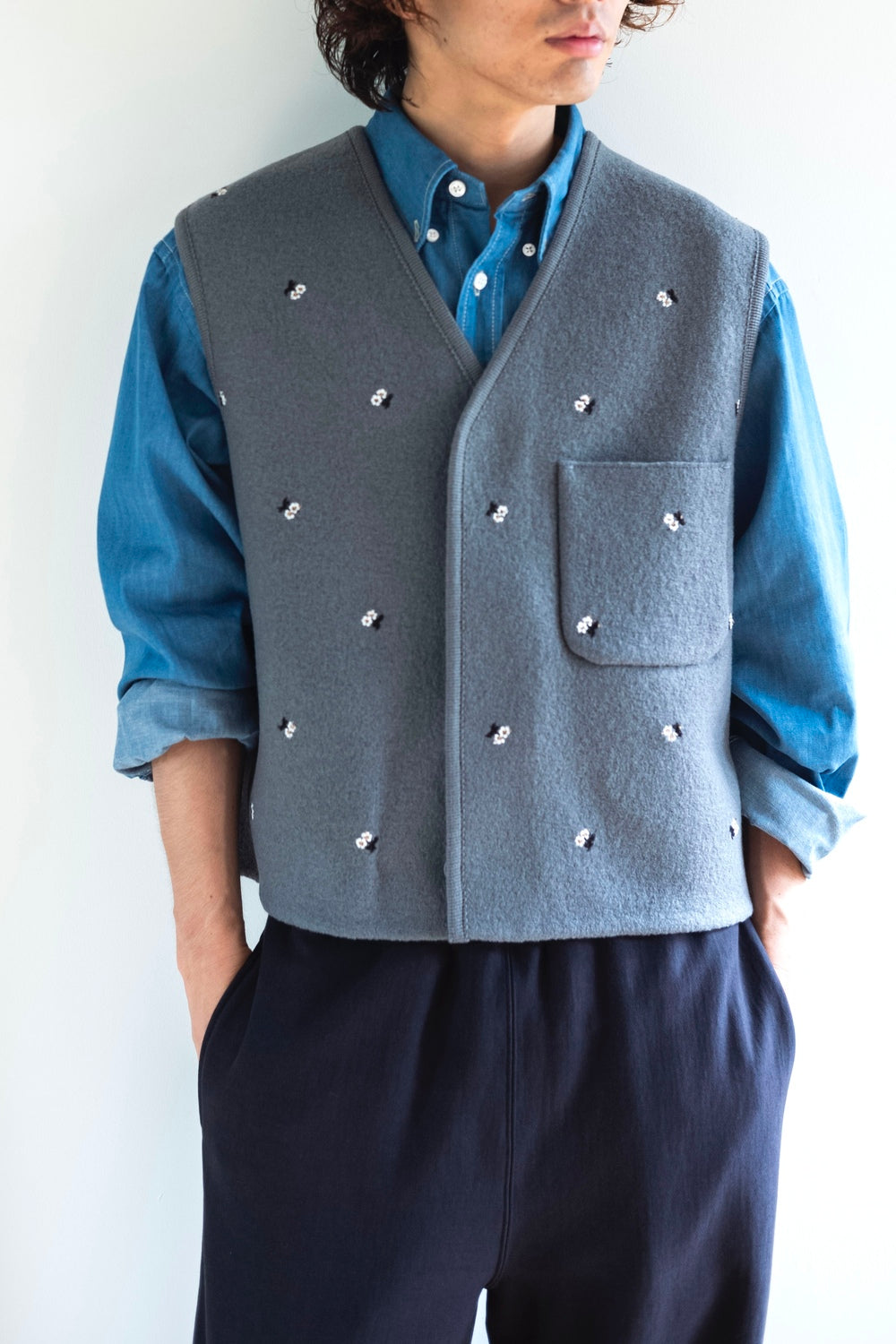 WALKER GILET CITY〔CASTELROCK FLOWER FELTED〕 | cliché