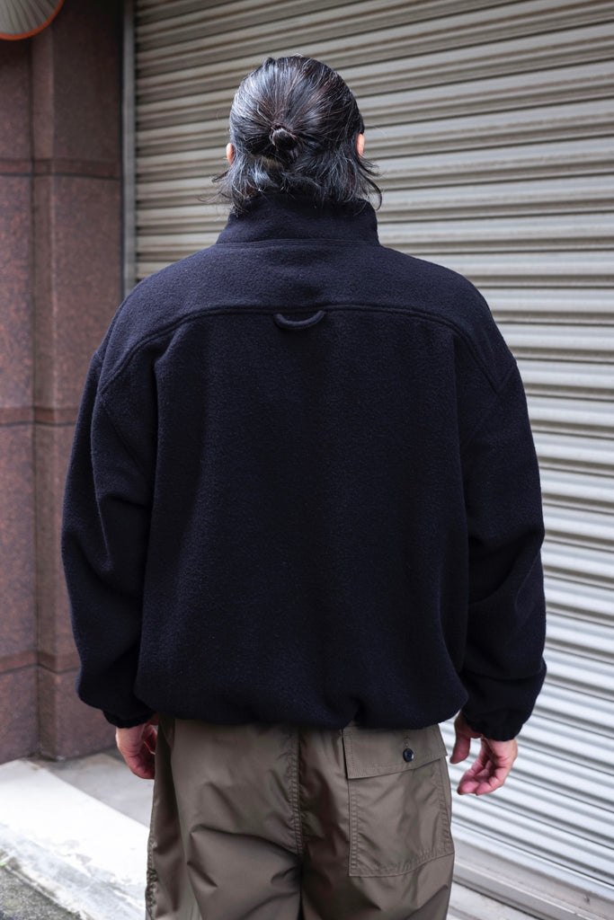 HALF ZIP FLEECE 〔BLACK〕