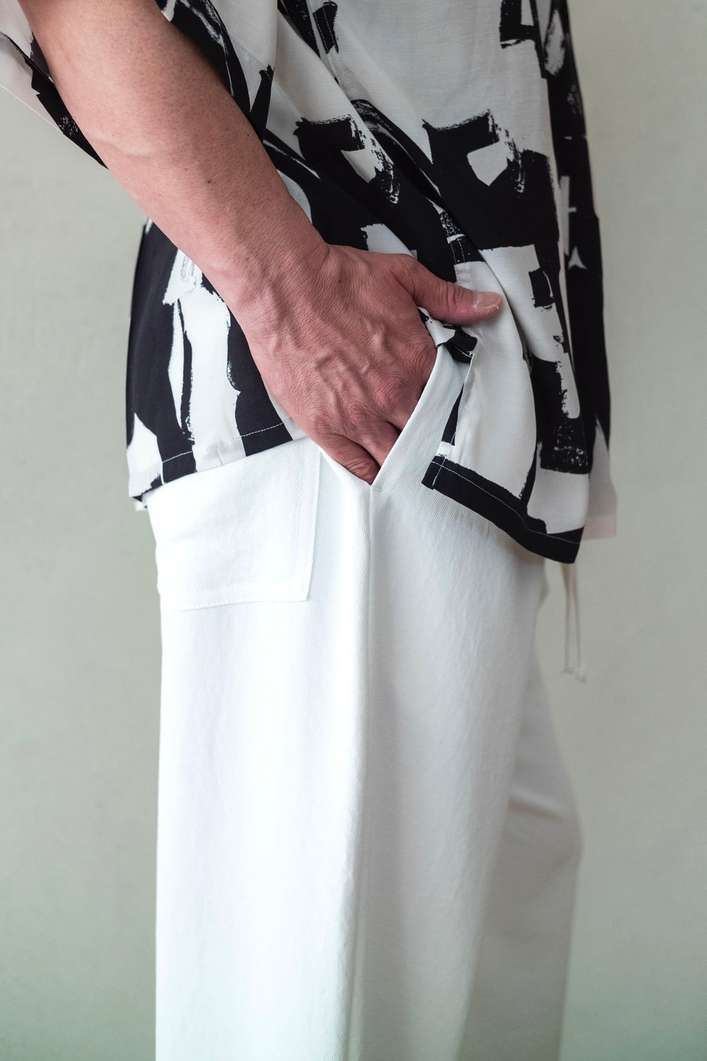 新品未使用　RHC 迷彩柄 baker easy pants 新品未使用 RHC 迷彩柄 ゴムウエストパンツ baker easy pants