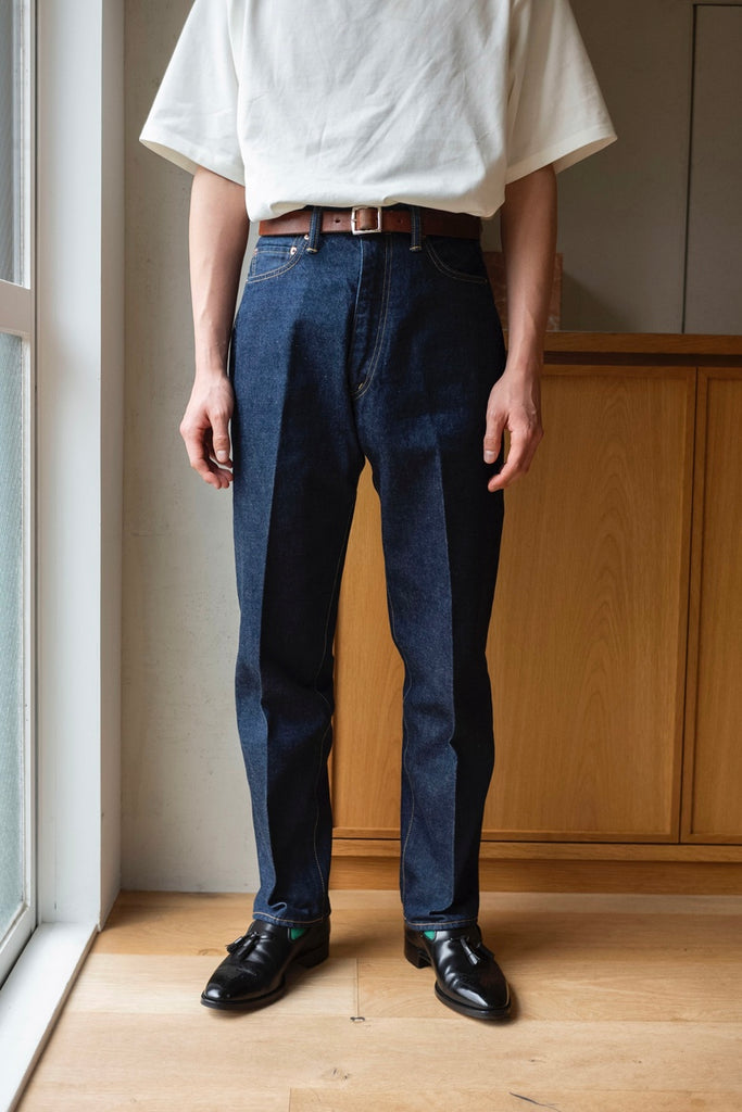 [NEW] Denim Tapered Trousers