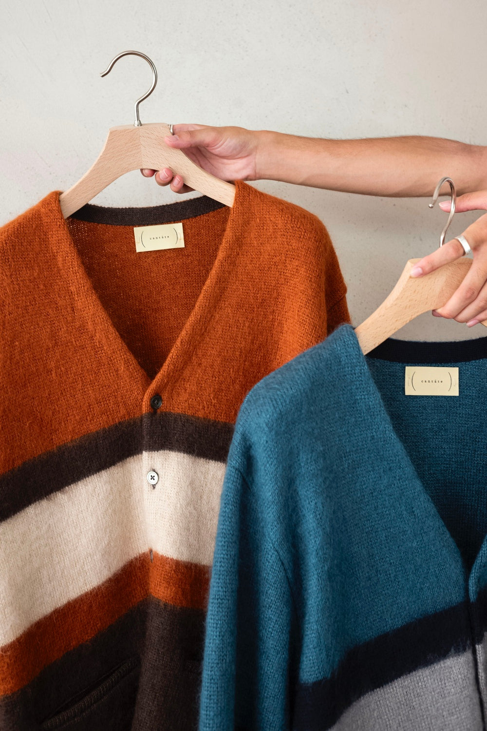 Stupid Shaggy Panel Cardigan〔BROWN BASE〕