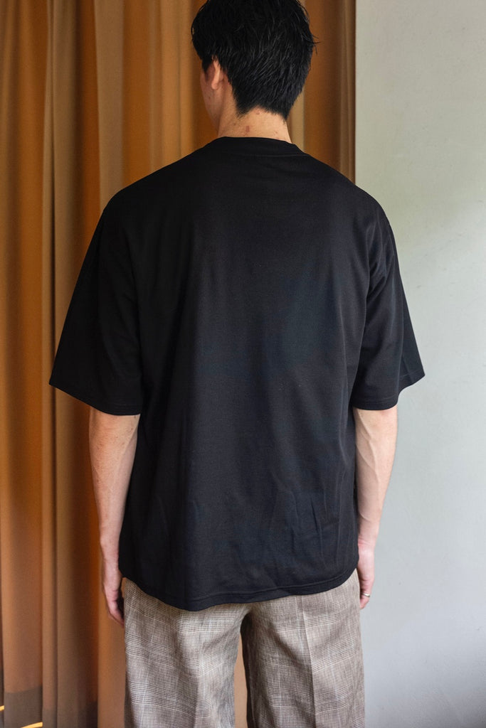 SIDE POCKETED T-SHIRT
