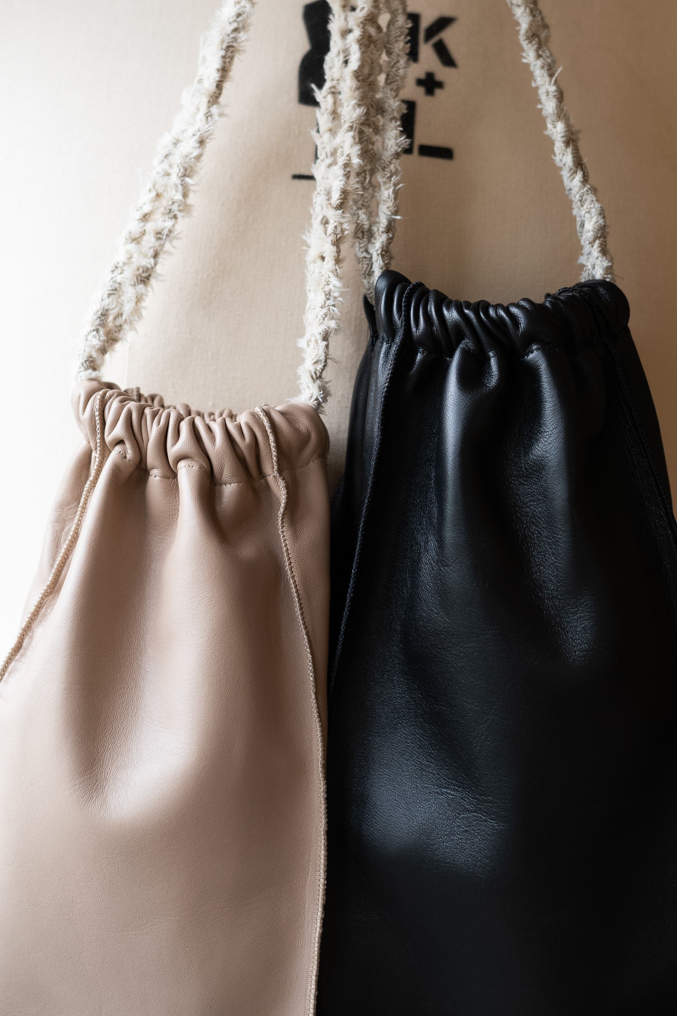 CCGS13UNI A 〈LAMB SKIN BAG SMALL〉 | cliché