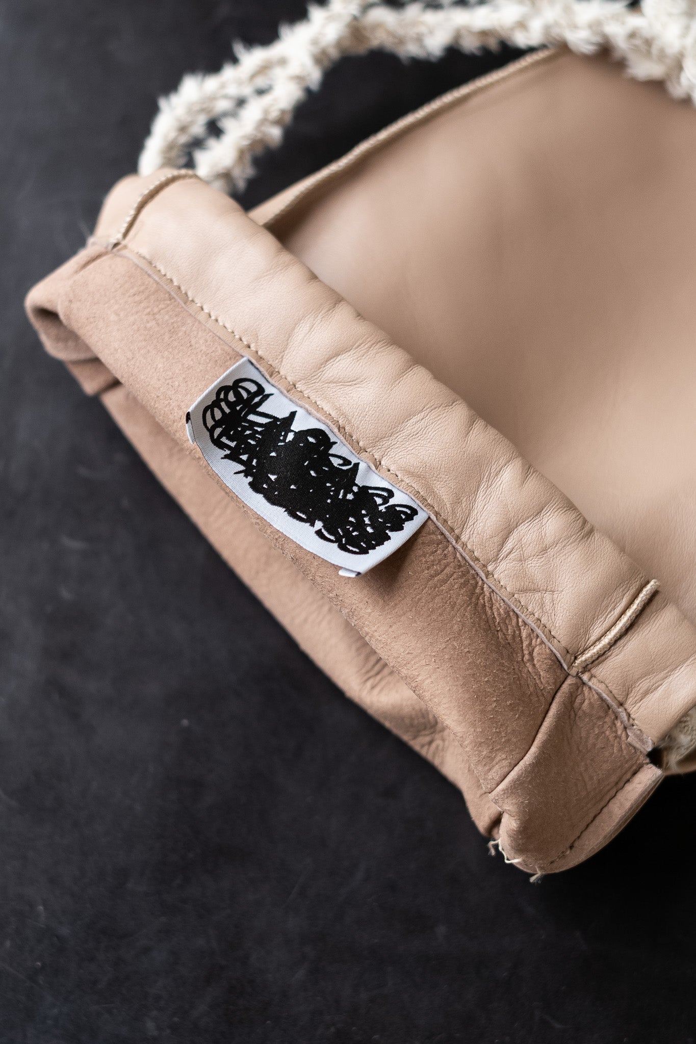 CCGS13UNI A 〈LAMB SKIN BAG SMALL〉 | cliché