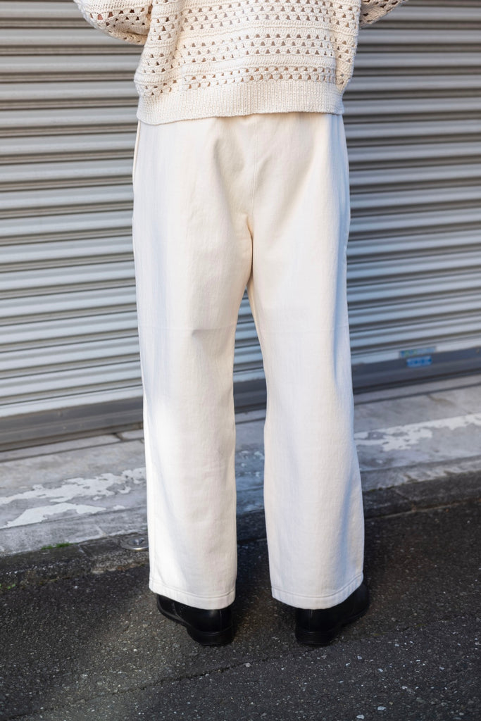 【EXCLUSIVE】Fluffy Wide Pants