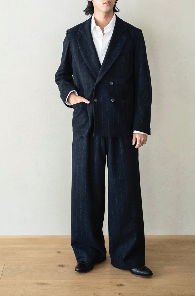 TUCKED BAGGY PANTS