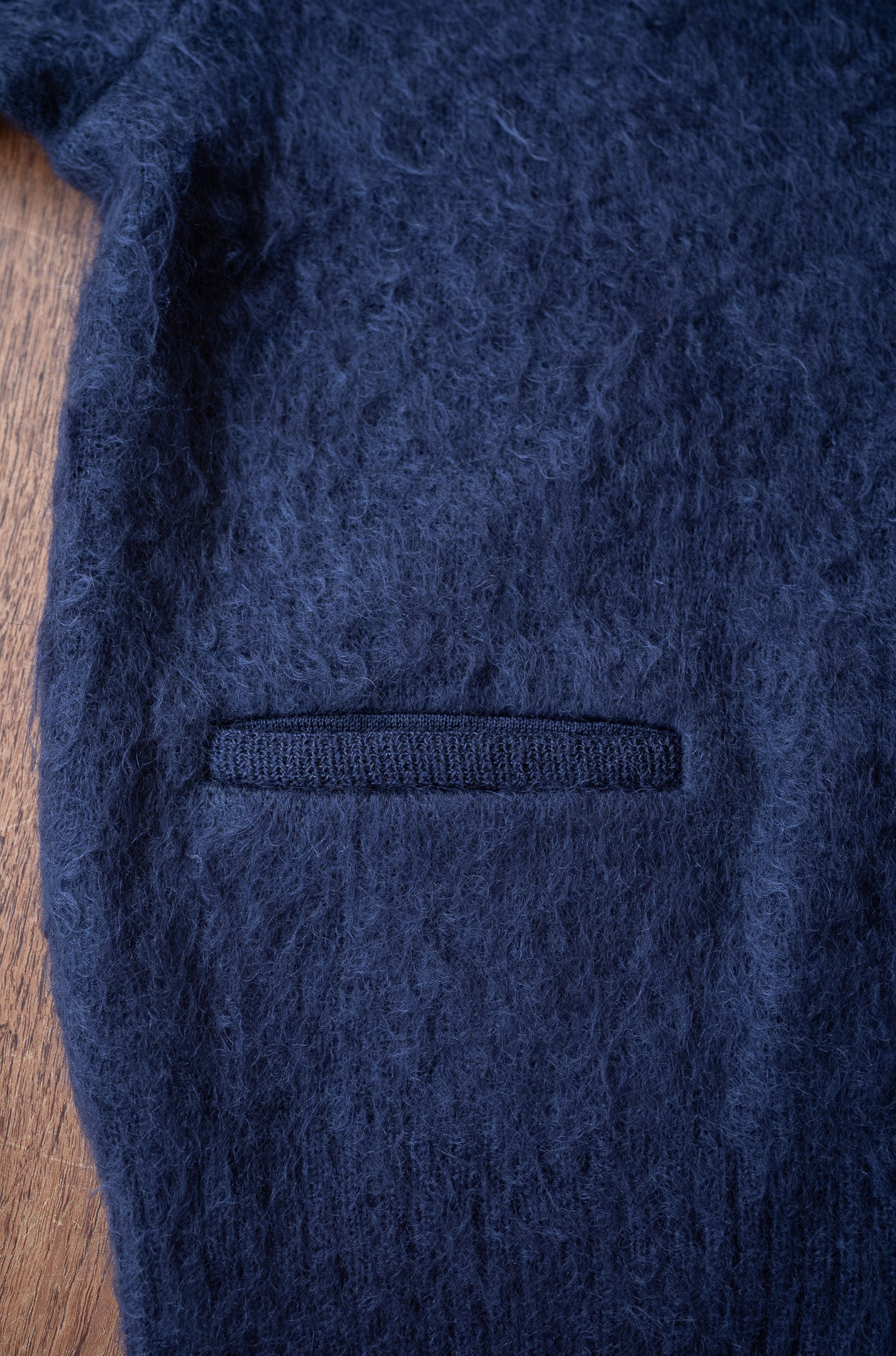 Stupid Shaggy Cardigan〔MID NIGHT〕