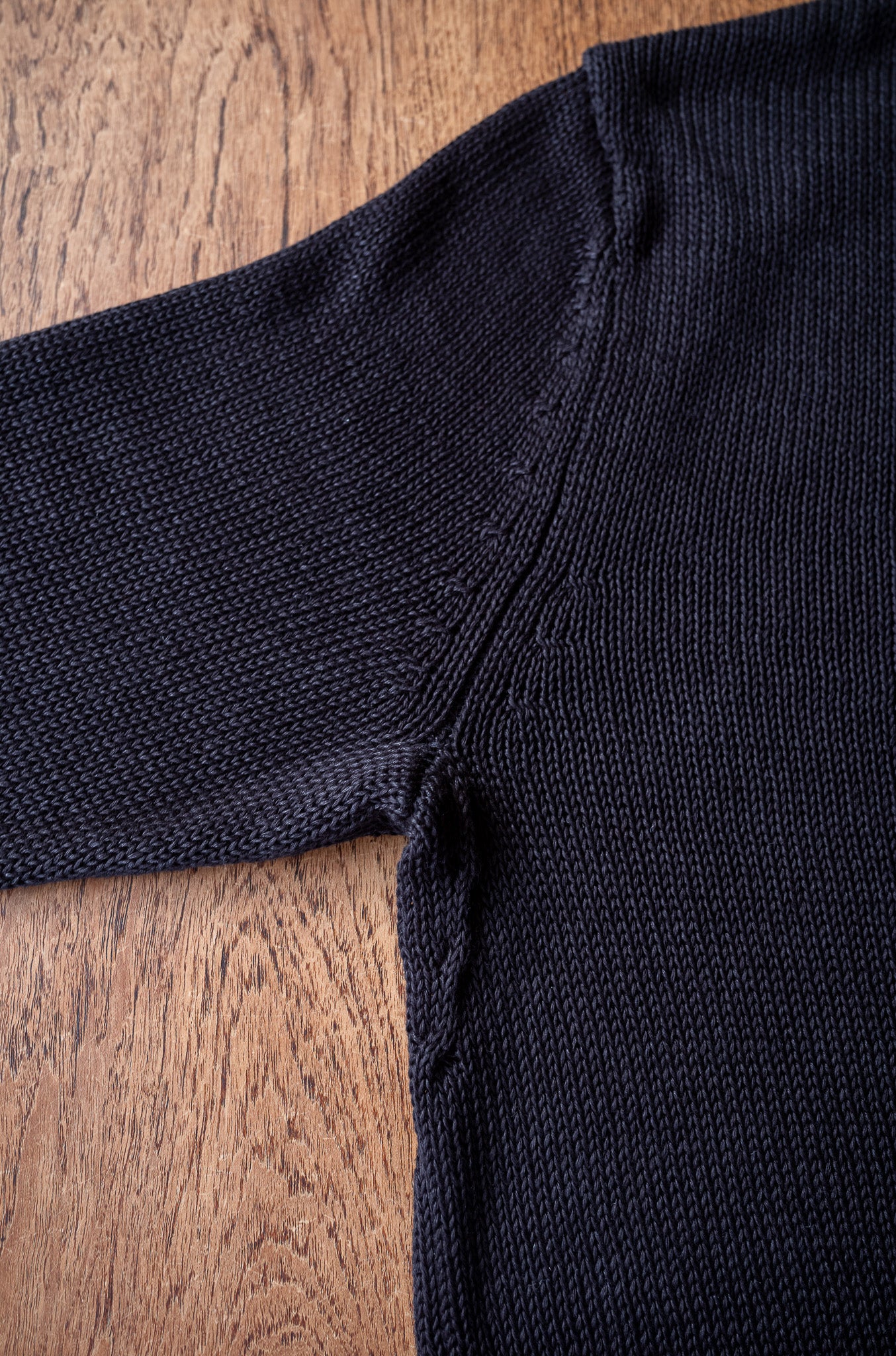 Shade Pullover 〔NOIR〕