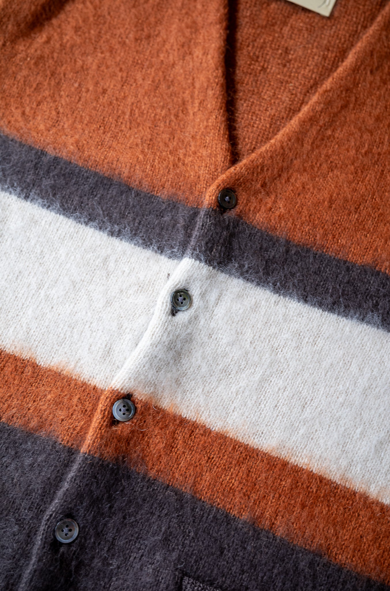 Stupid Shaggy Panel Cardigan〔BROWN BASE〕