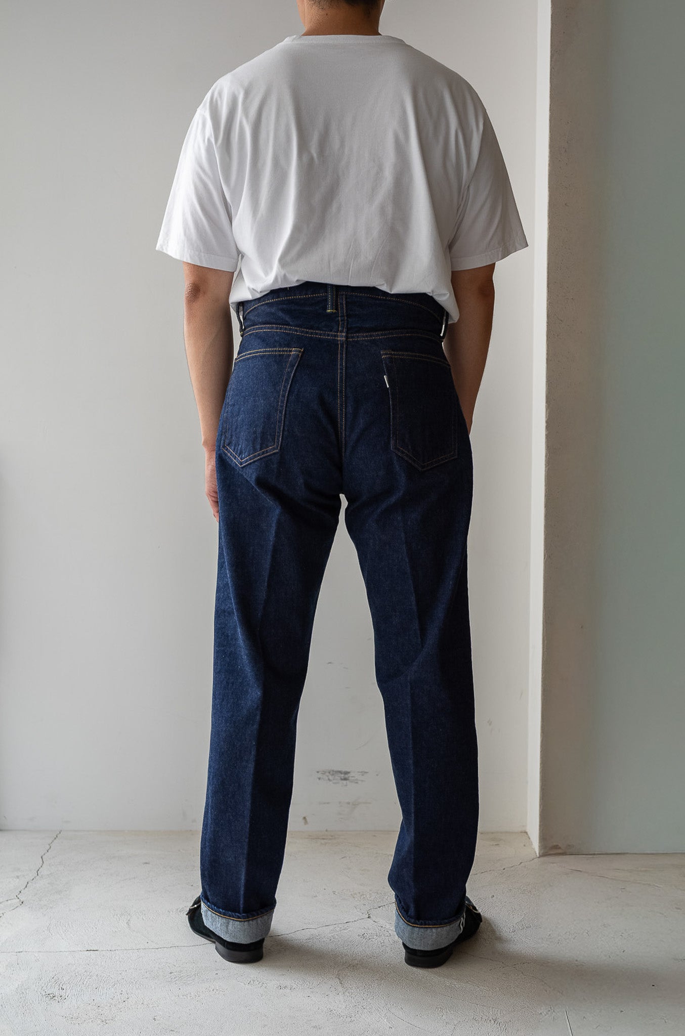 Denim Tapered Trousers 〔INDIGO〕